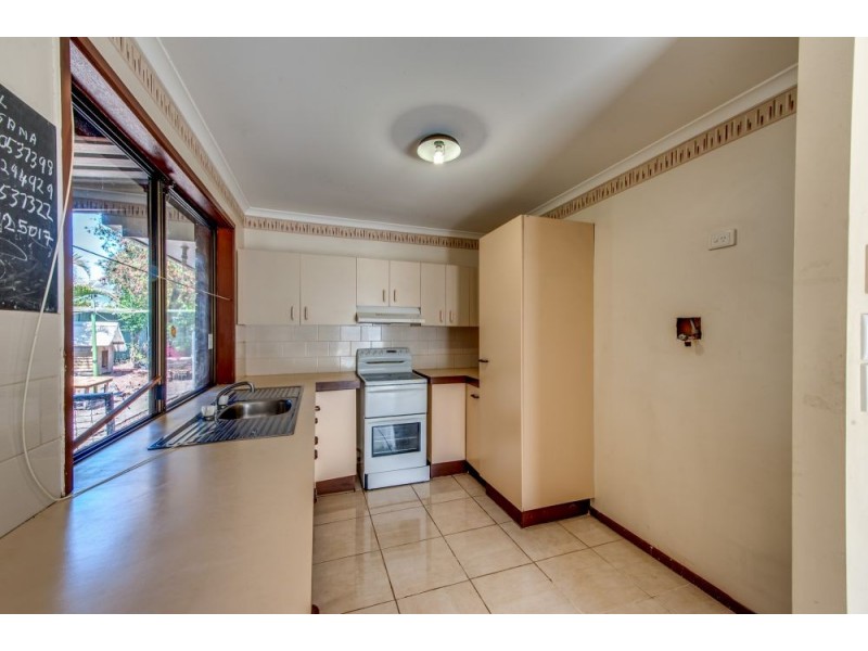 32 Barry Drive, Redbank Plains QLD 4301