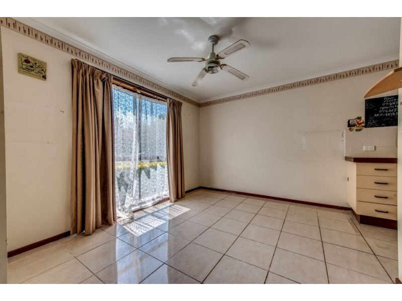 32 Barry Drive, Redbank Plains QLD 4301