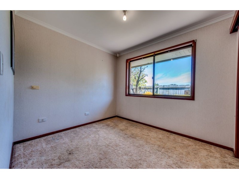 32 Barry Drive, Redbank Plains QLD 4301