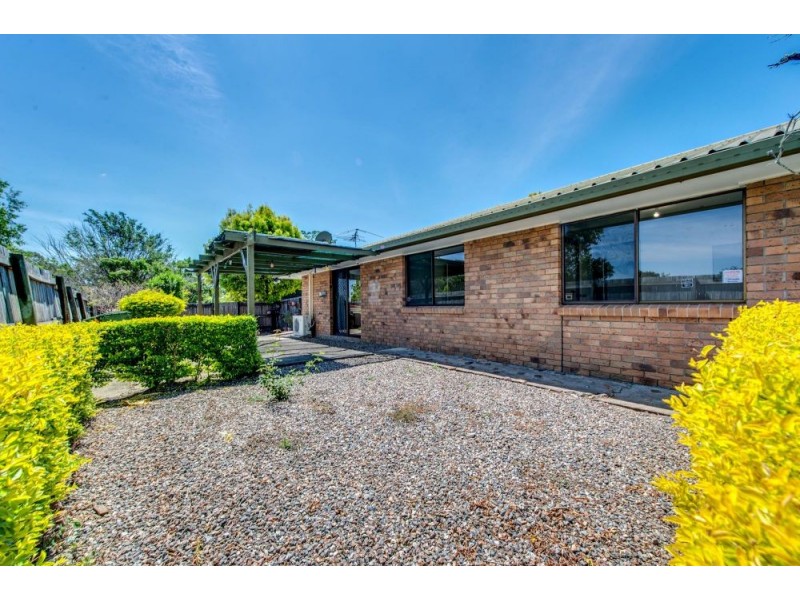 32 Barry Drive, Redbank Plains QLD 4301