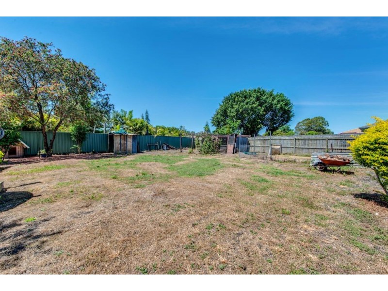 32 Barry Drive, Redbank Plains QLD 4301
