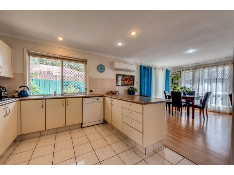 28 Collina Crescent, Forest Lake QLD 4078