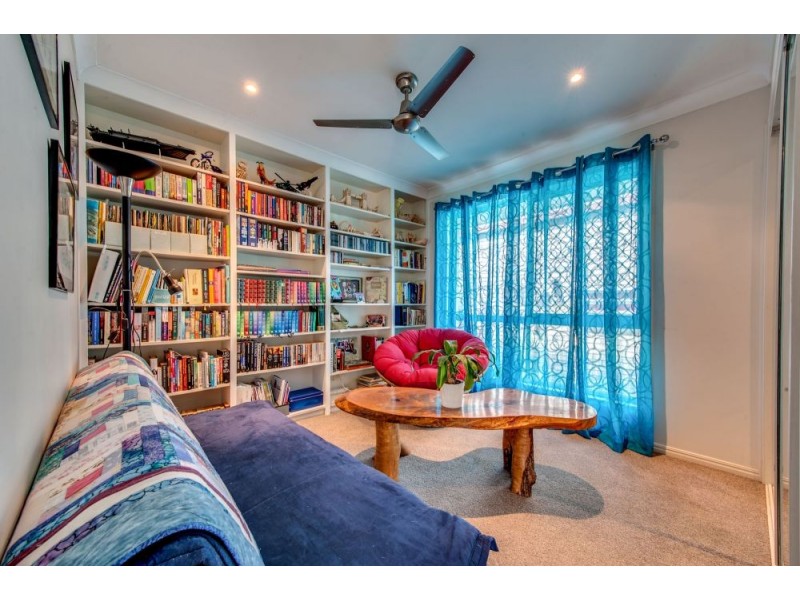 28 Collina Crescent, Forest Lake QLD 4078