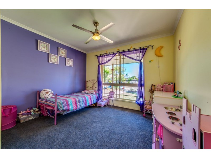 4 Kaiser Court, Waterford West QLD 4133