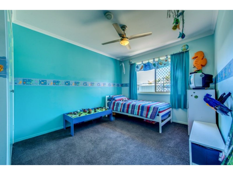 4 Kaiser Court, Waterford West QLD 4133