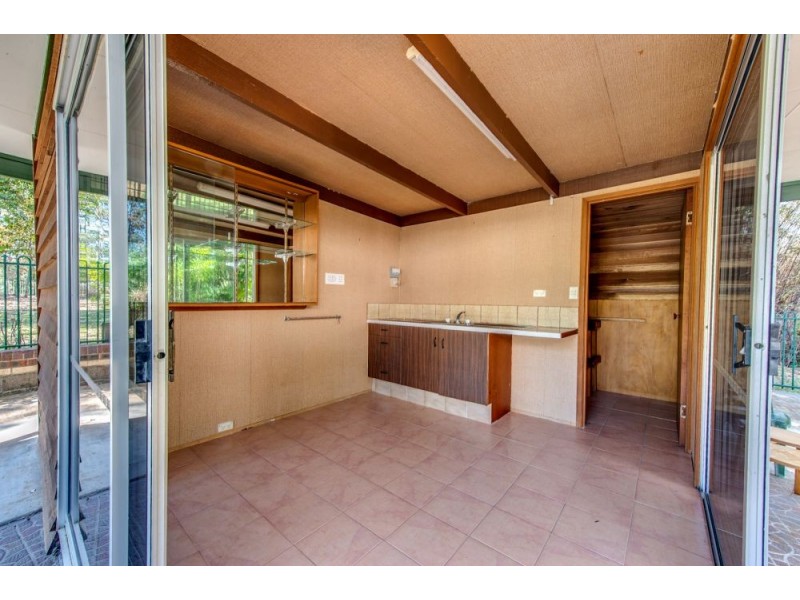1167 Mt Gravatt Capalaba Rd, Burbank QLD 4156
