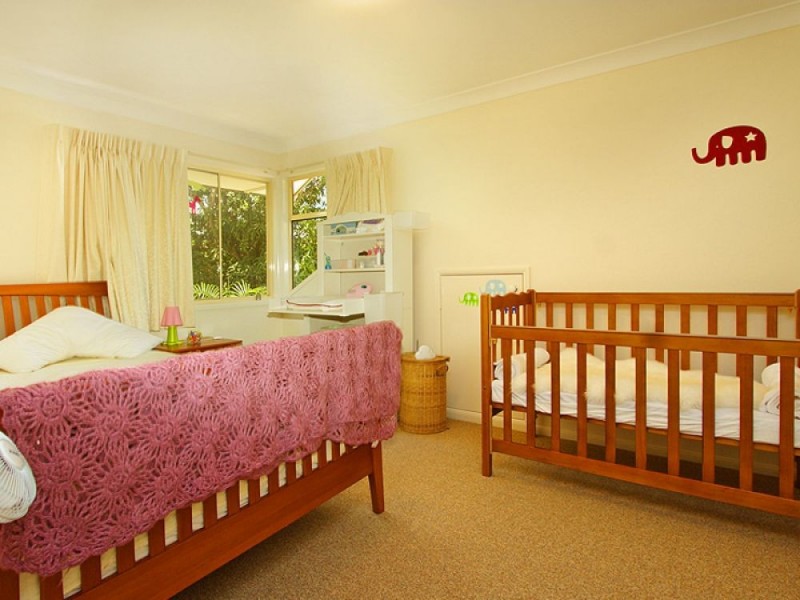 22 Gramere Avenue, Ashgrove QLD 4060