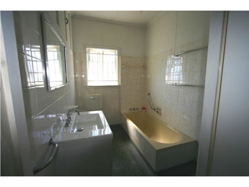 18 Gamelin Crescent, Stafford QLD 4053