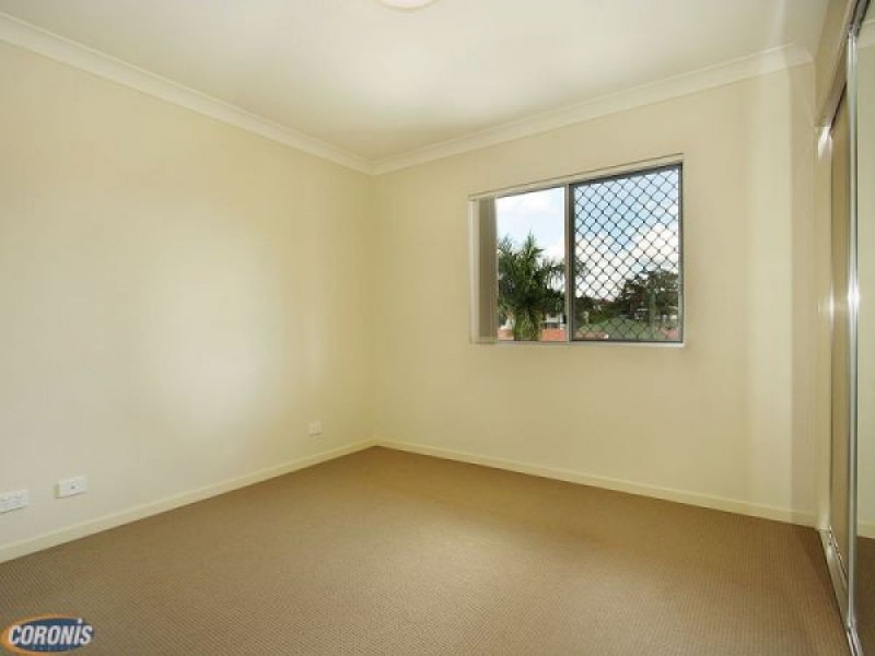 12/2a White Street, Everton Park QLD 4053
