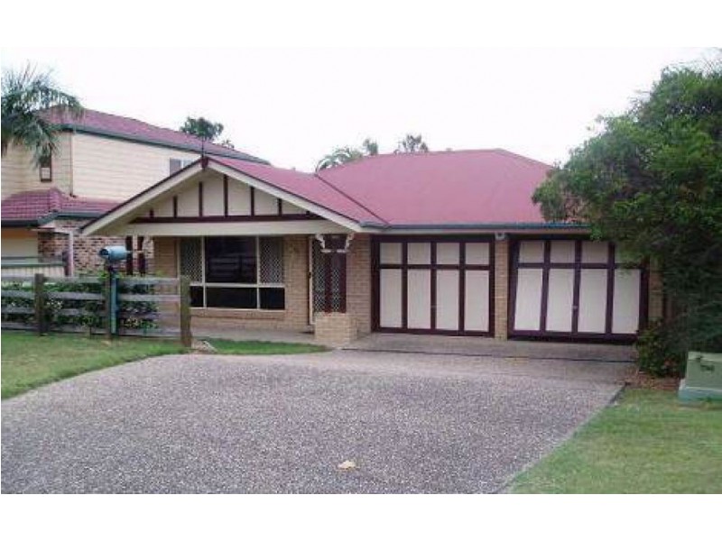 18 Rimu Crescent, Forest Lake QLD 4078