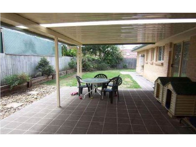 18 Rimu Crescent, Forest Lake QLD 4078