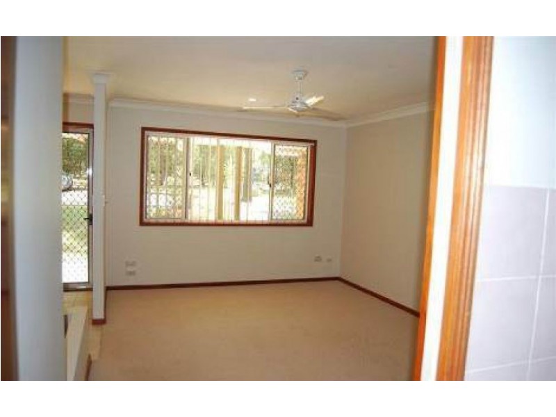 130 Banksia Circuit, Forest Lake QLD 4078