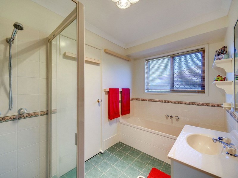 137 Cambridge Street, Fitzgibbon QLD 4018