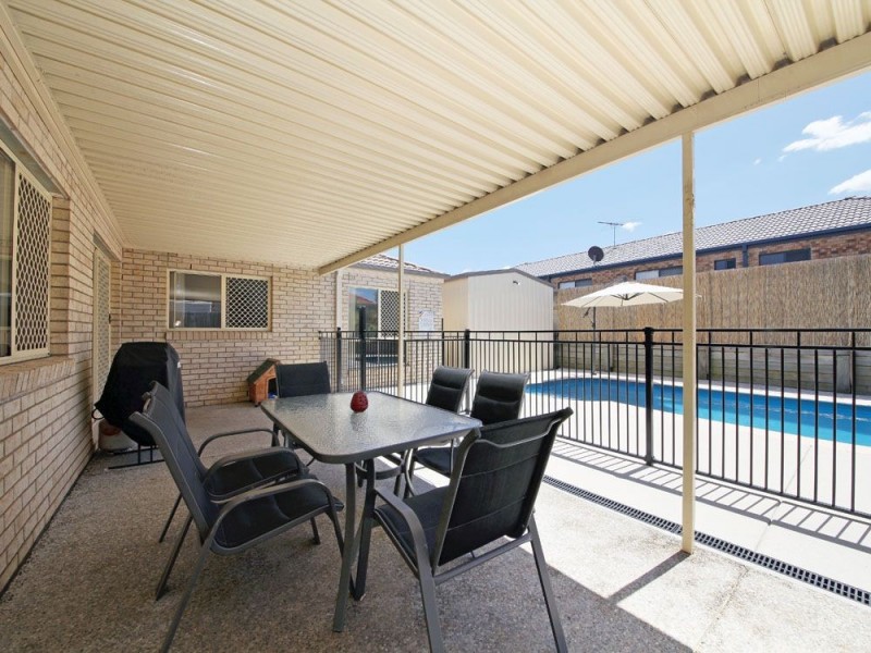 17 Riverbend Crescent, Morayfield QLD 4506