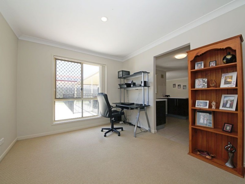 17 Riverbend Crescent, Morayfield QLD 4506