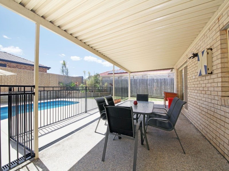 17 Riverbend Crescent, Morayfield QLD 4506