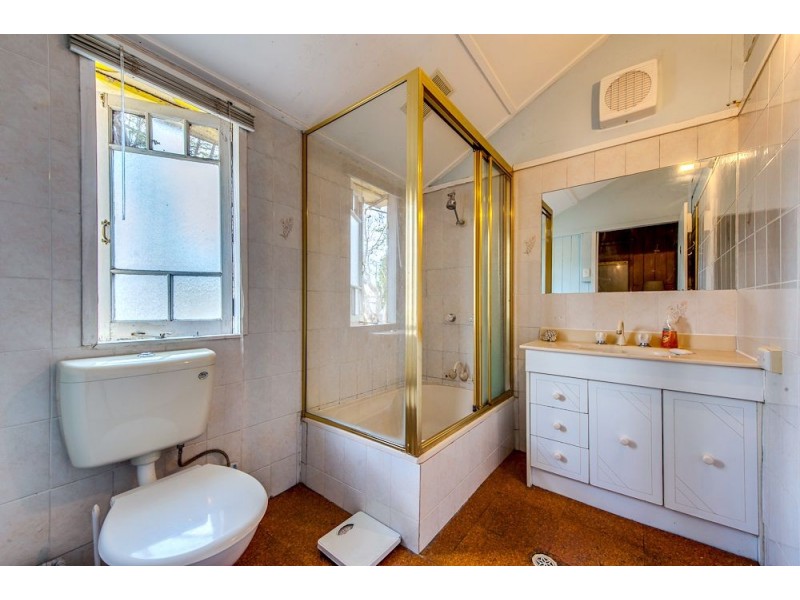 85 Thorn Street, Ipswich QLD 4305