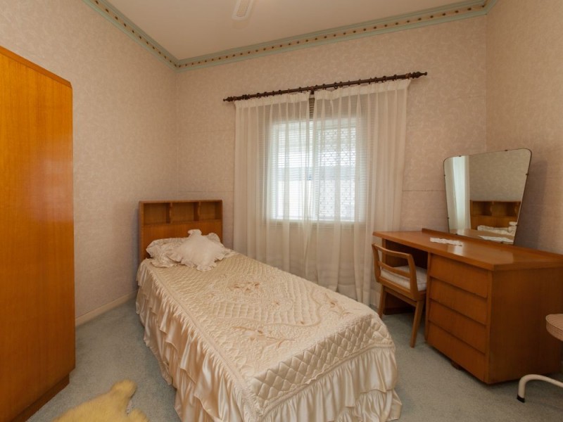 15 Baynes Street, Highgate Hill QLD 4101