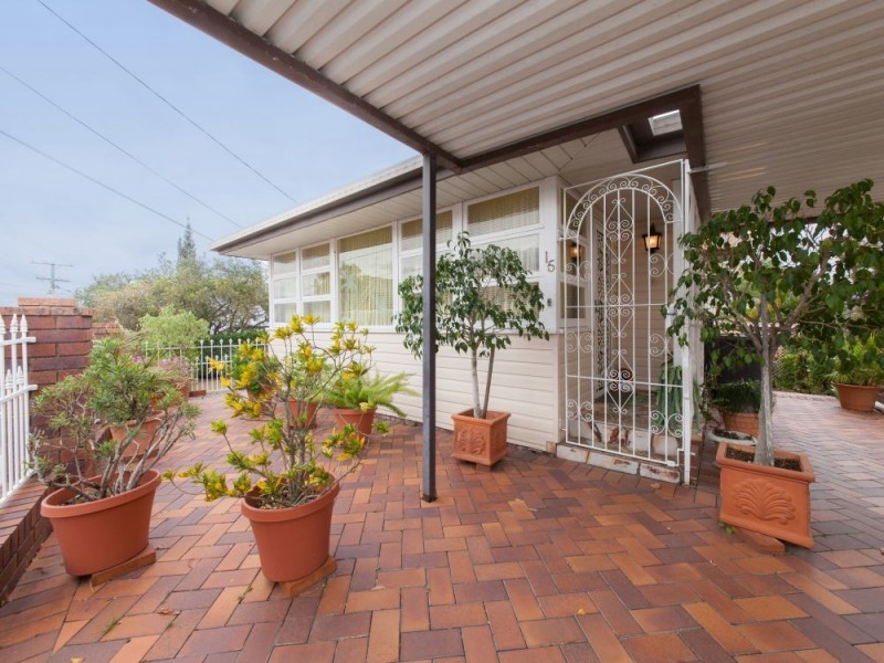 15 Baynes Street, Highgate Hill QLD 4101