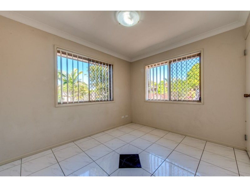 69 Wallaroo Way, Doolandella QLD 4077