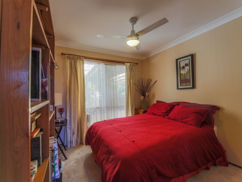 17 Melbourne Road, Arundel QLD 4214