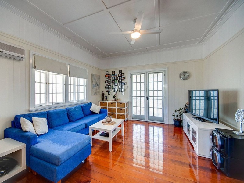 11 Doris Street, Deagon QLD 4017