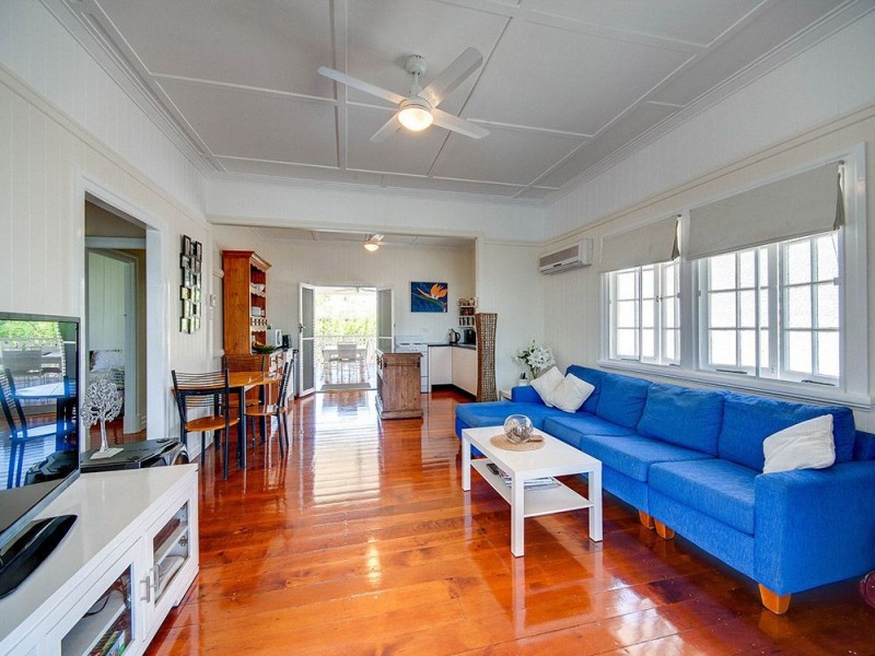 11 Doris Street, Deagon QLD 4017