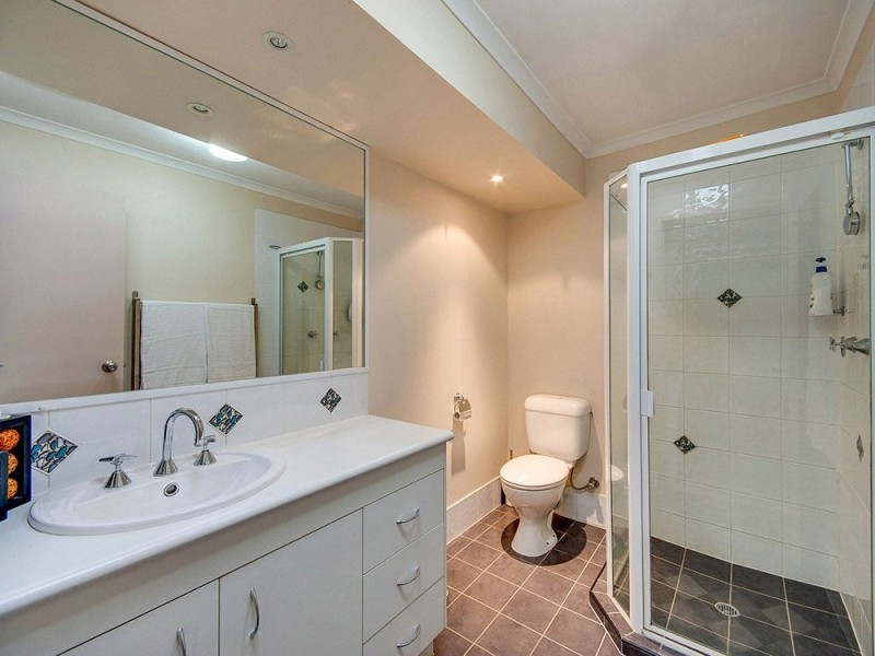 8 St Denis Court, Petrie QLD 4502