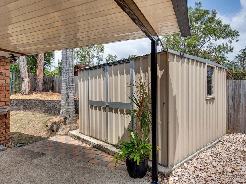 8 St Denis Court, Petrie QLD 4502