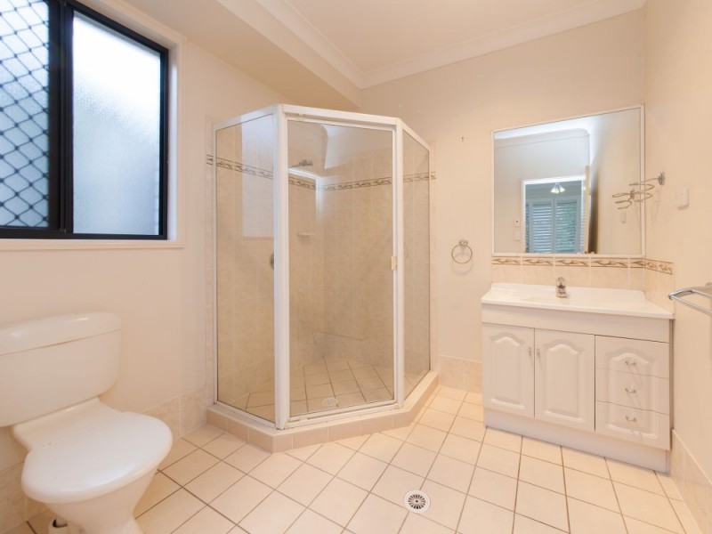 15 Dandenong Street, Forest Lake QLD 4078