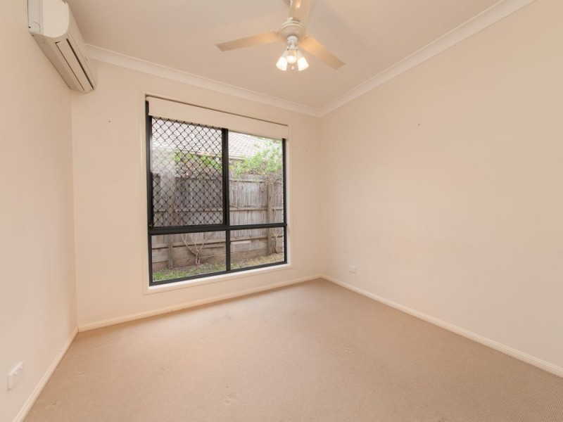 15 Dandenong Street, Forest Lake QLD 4078