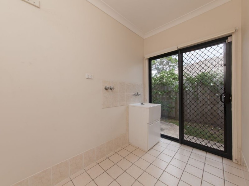 15 Dandenong Street, Forest Lake QLD 4078