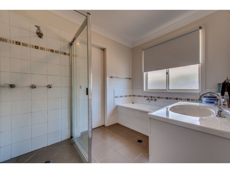 40 Tone Drive, Collingwood Park QLD 4301