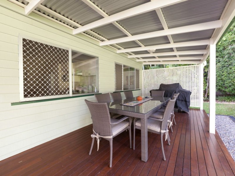 63 Donald Street, Camp Hill QLD 4152