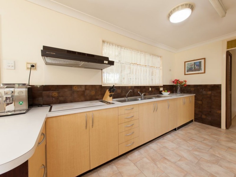 8 Hagen Street, Upper Mount Gravatt QLD 4122