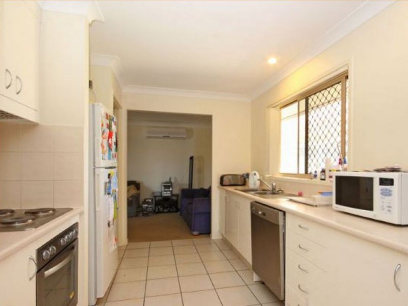 4 Tenzing Court, Warner QLD 4500