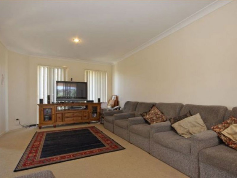 4 Tenzing Court, Warner QLD 4500