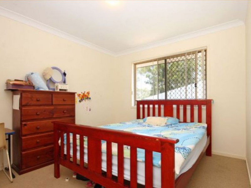 4 Tenzing Court, Warner QLD 4500