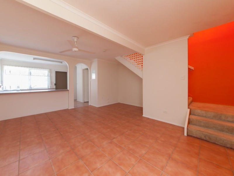 25/15 Pine Ave, Beenleigh QLD 4207