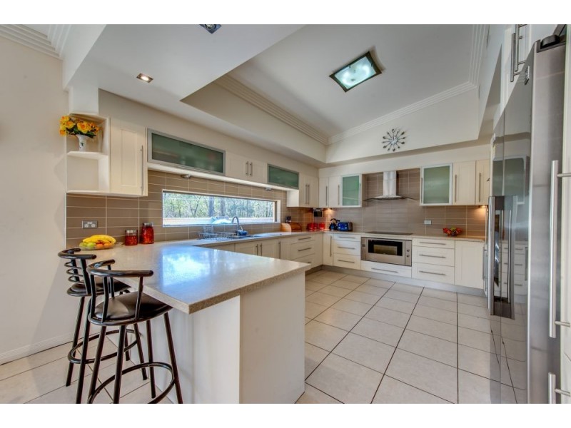 8 Eugene Street, Bellbird Park QLD 4300