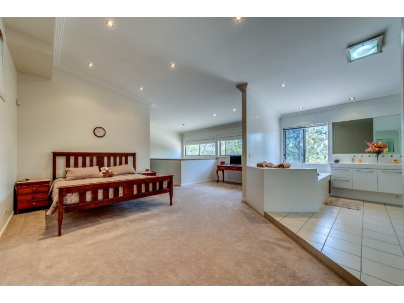 8 Eugene Street, Bellbird Park QLD 4300