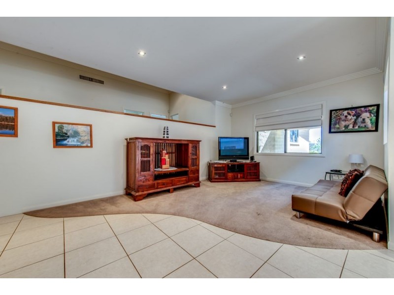 8 Eugene Street, Bellbird Park QLD 4300
