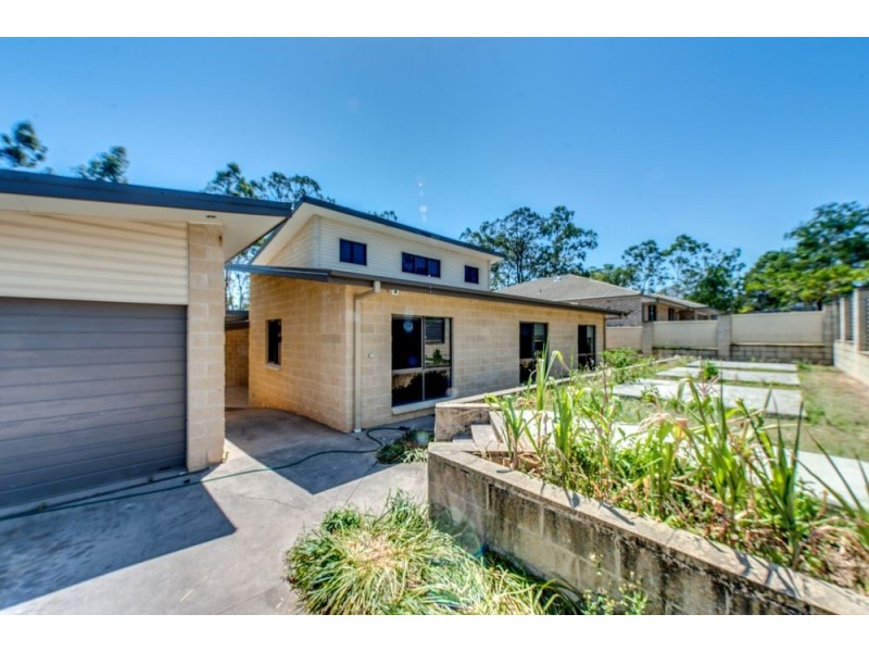 8 Eugene Street, Bellbird Park QLD 4300