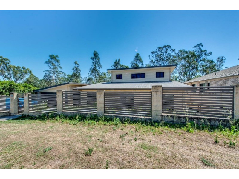 8 Eugene Street, Bellbird Park QLD 4300