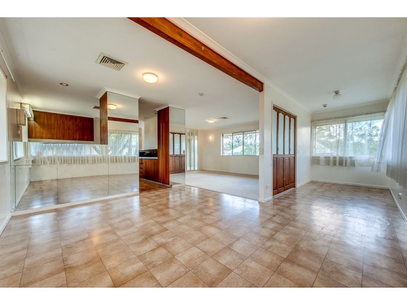 71 Barclay Street, Bundamba QLD 4304