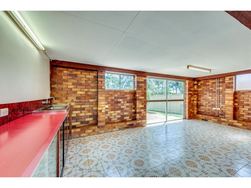 71 Barclay Street, Bundamba QLD 4304