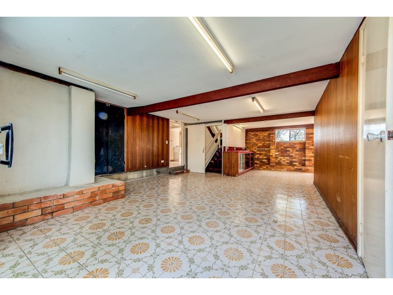 71 Barclay Street, Bundamba QLD 4304