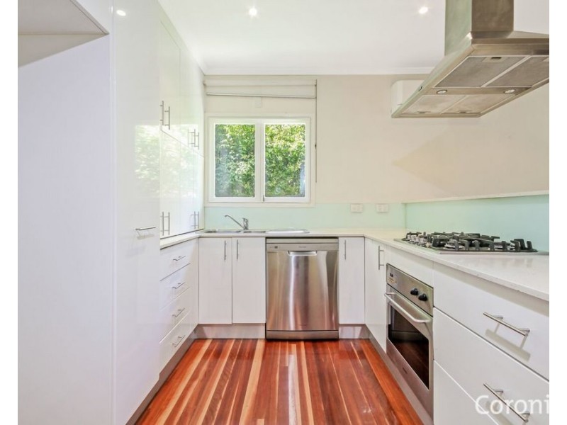 25 Dobell Street, Indooroopilly QLD 4068