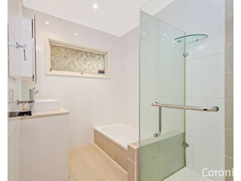 25 Dobell Street, Indooroopilly QLD 4068