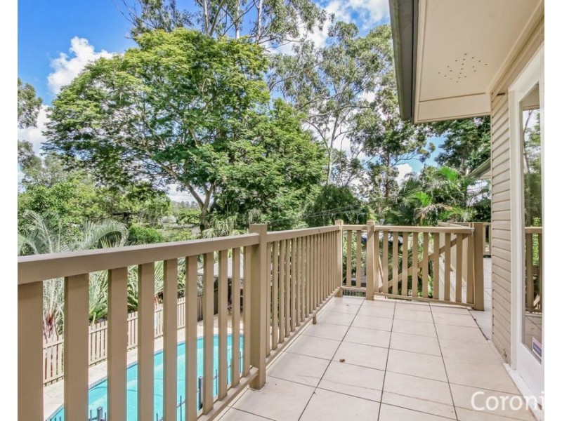 25 Dobell Street, Indooroopilly QLD 4068